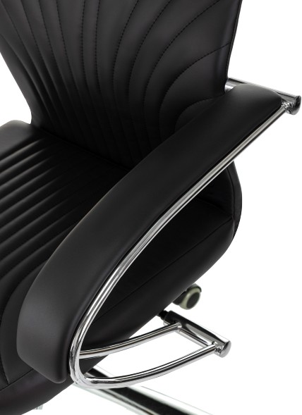 Кресло руководителя Бюрократ CH-610SL черный эко.кожа крестов. металл хром пластик черный